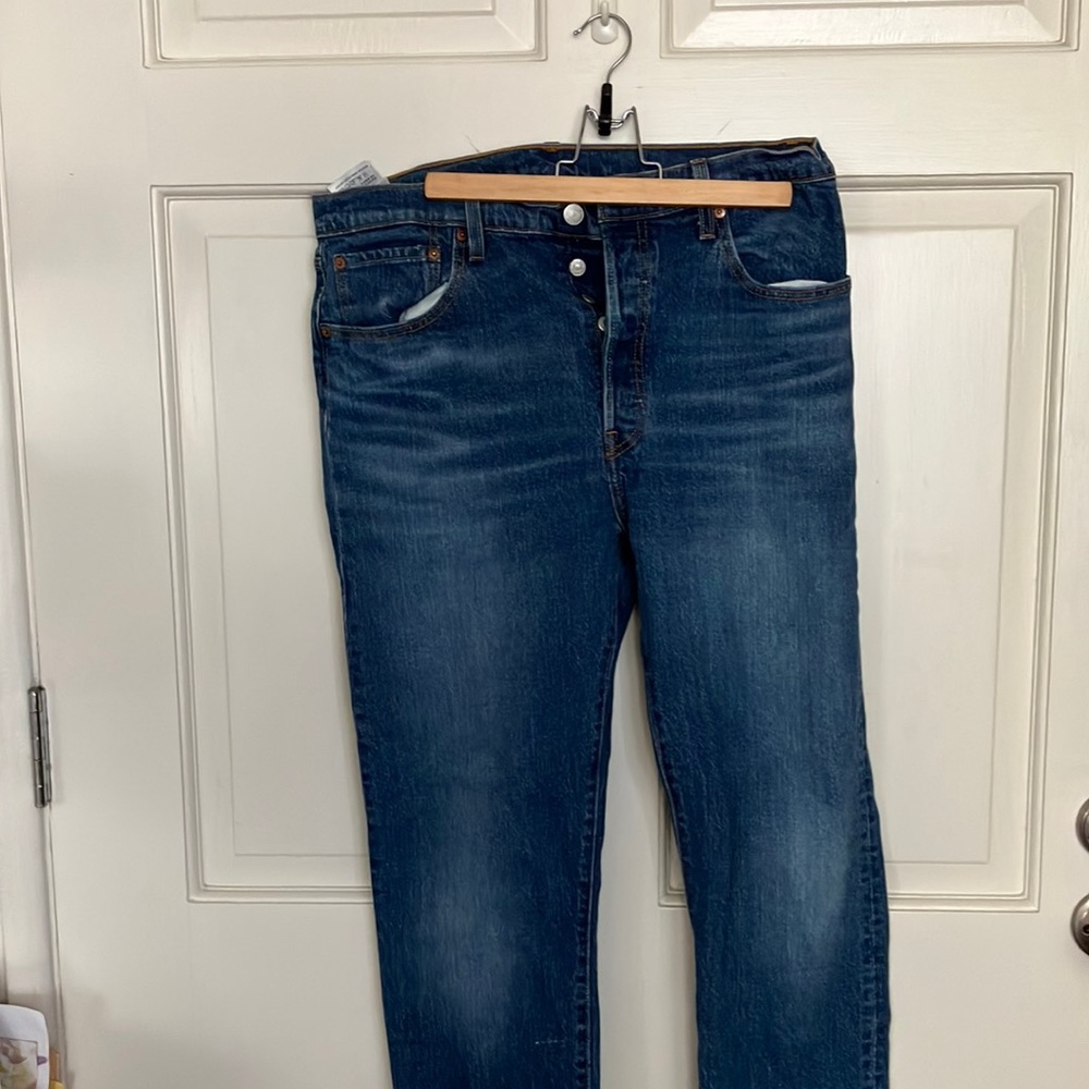 Levi’s 501 jeans. Womens 32x32. Barely worn